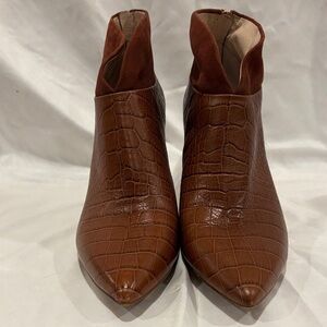 Louise et Cie Elegant Brown Croc-Embossed Ankle Booties
